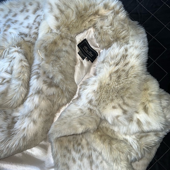 Terry Lewis Faux fur coat - Picture 2 of 7